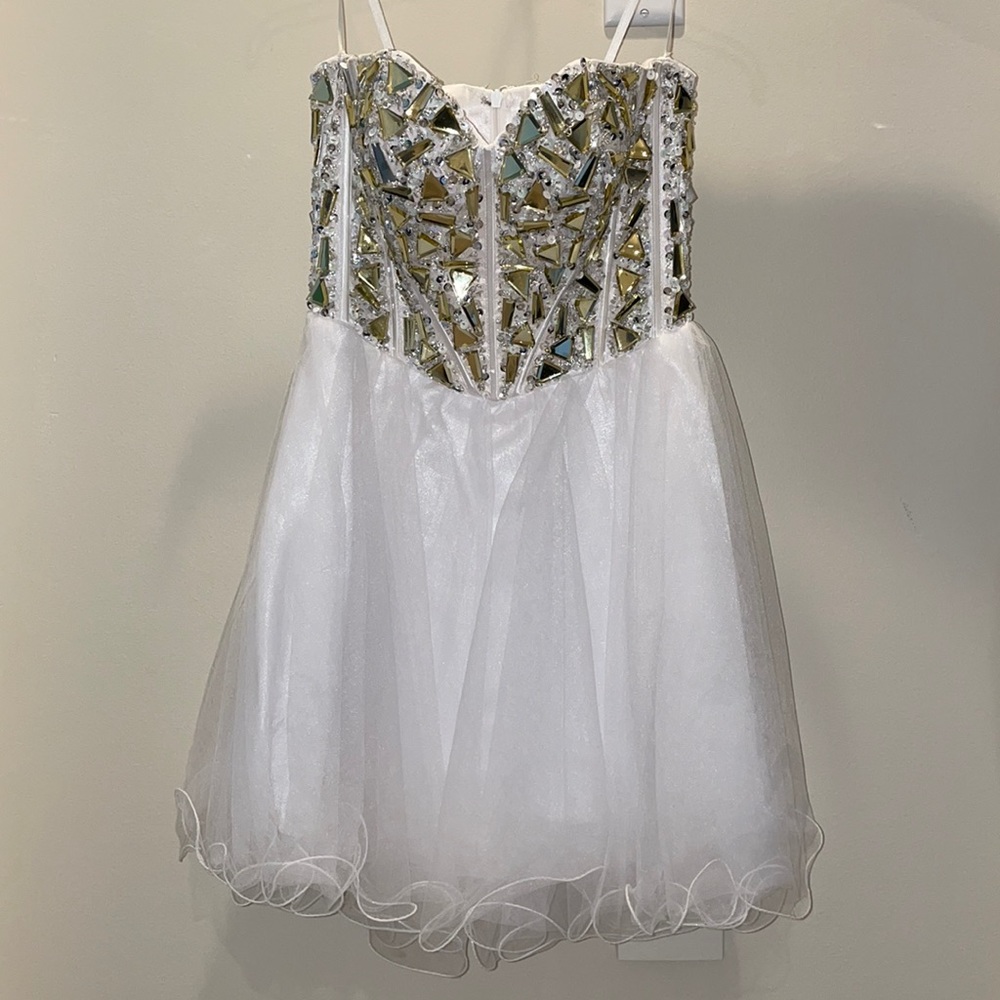 Stoned Top Dress
